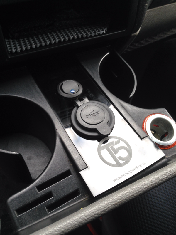 T5 Cup Holder/Ash Tray USB